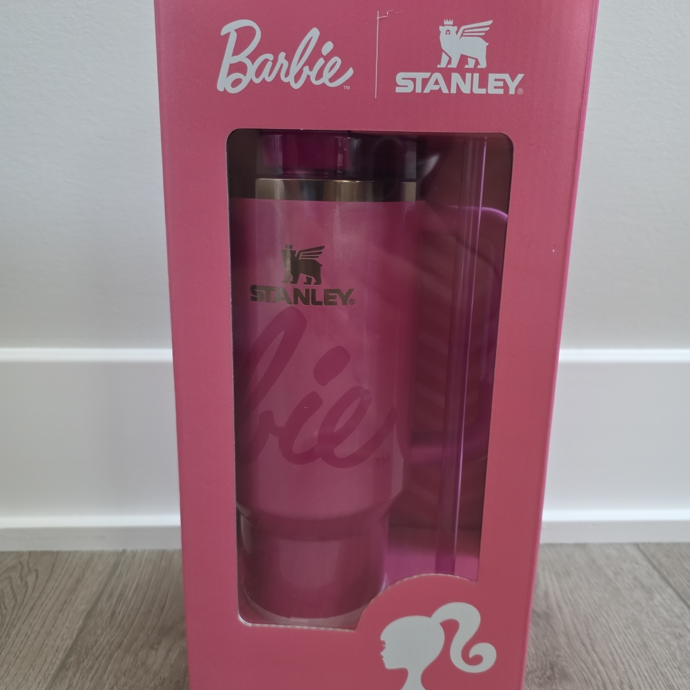 Stanley x Barbie Legends 40oz Quencher
